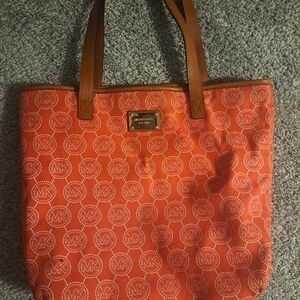 Micheal kors tote bag